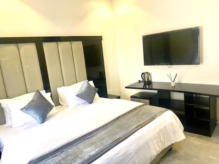 Jada Hotel And Suits Lagos Ngoại thất bức ảnh