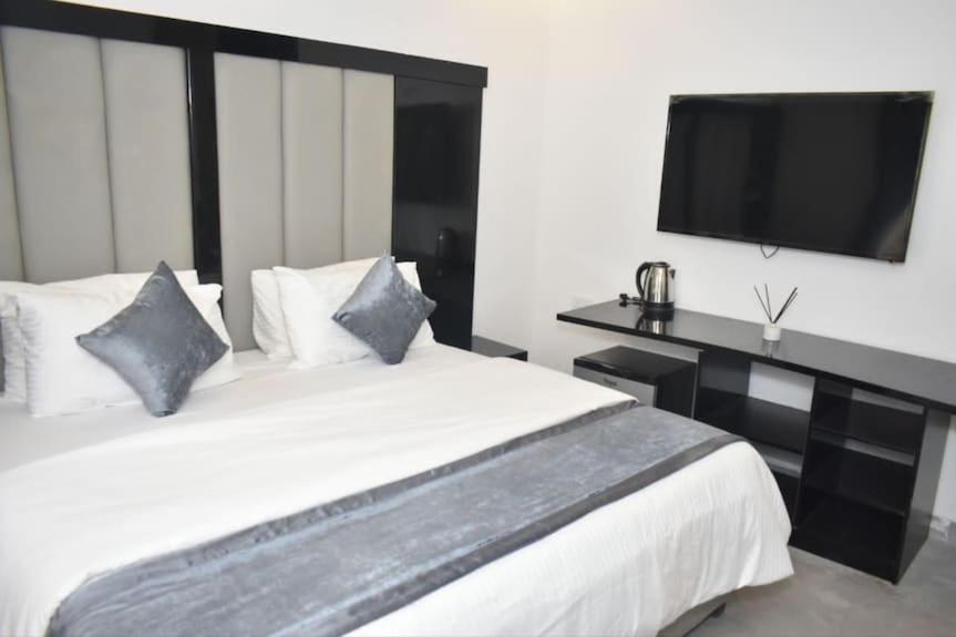 Jada Hotel And Suits Lagos Ngoại thất bức ảnh
